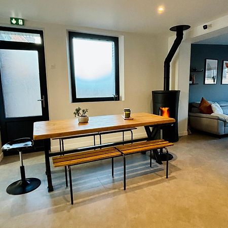 The Share House Apartment Tille Bagian luar foto