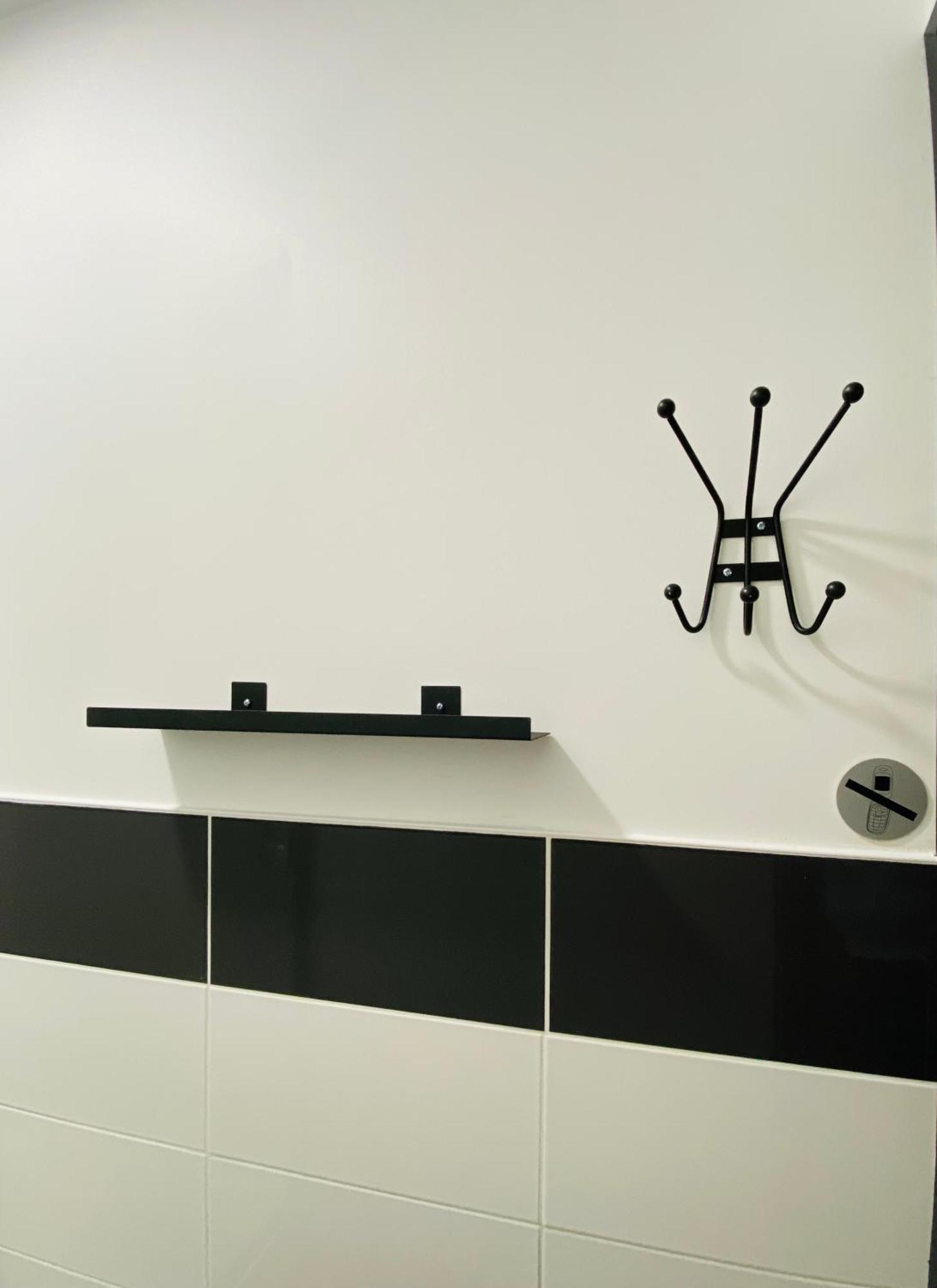 The Share House Apartment Tille Bagian luar foto