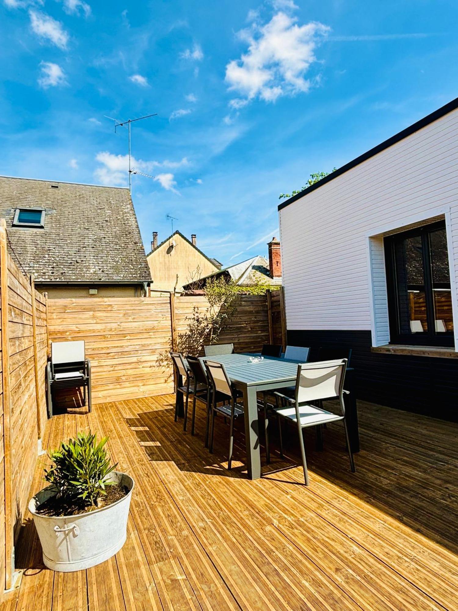 The Share House Apartment Tille Bagian luar foto
